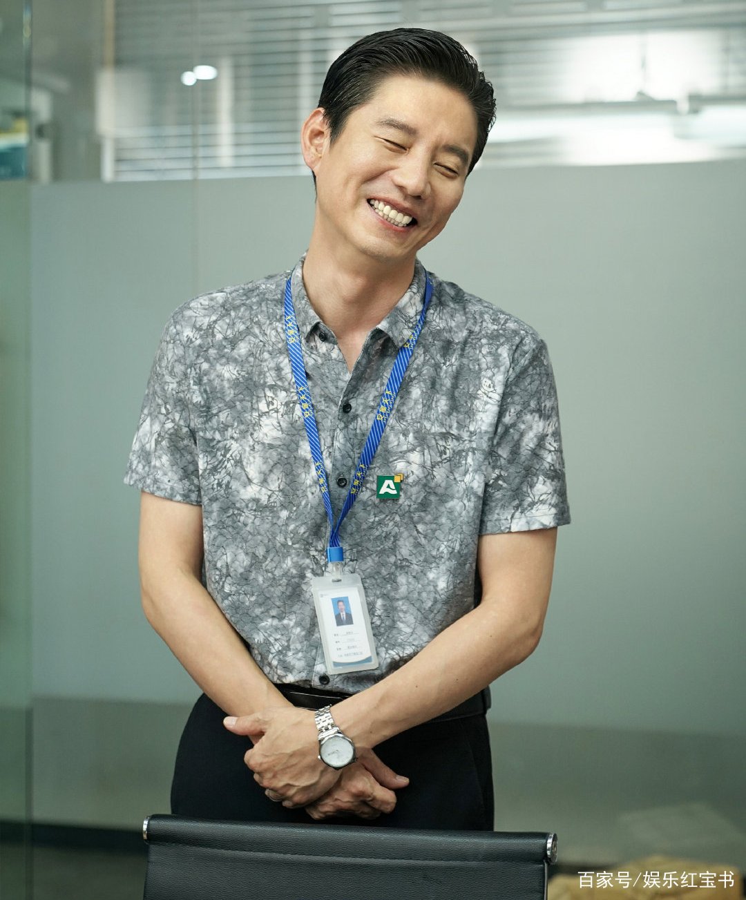 上戏明星班毕业，不温不火20年，“小葛优”杨皓宇不翻红天理不容_百科TA说