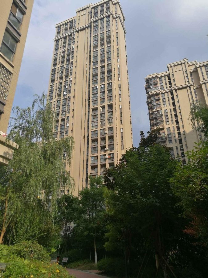  p>星悦城二期位于武汉市江岸塔子湖,由 a target="_blank" href="