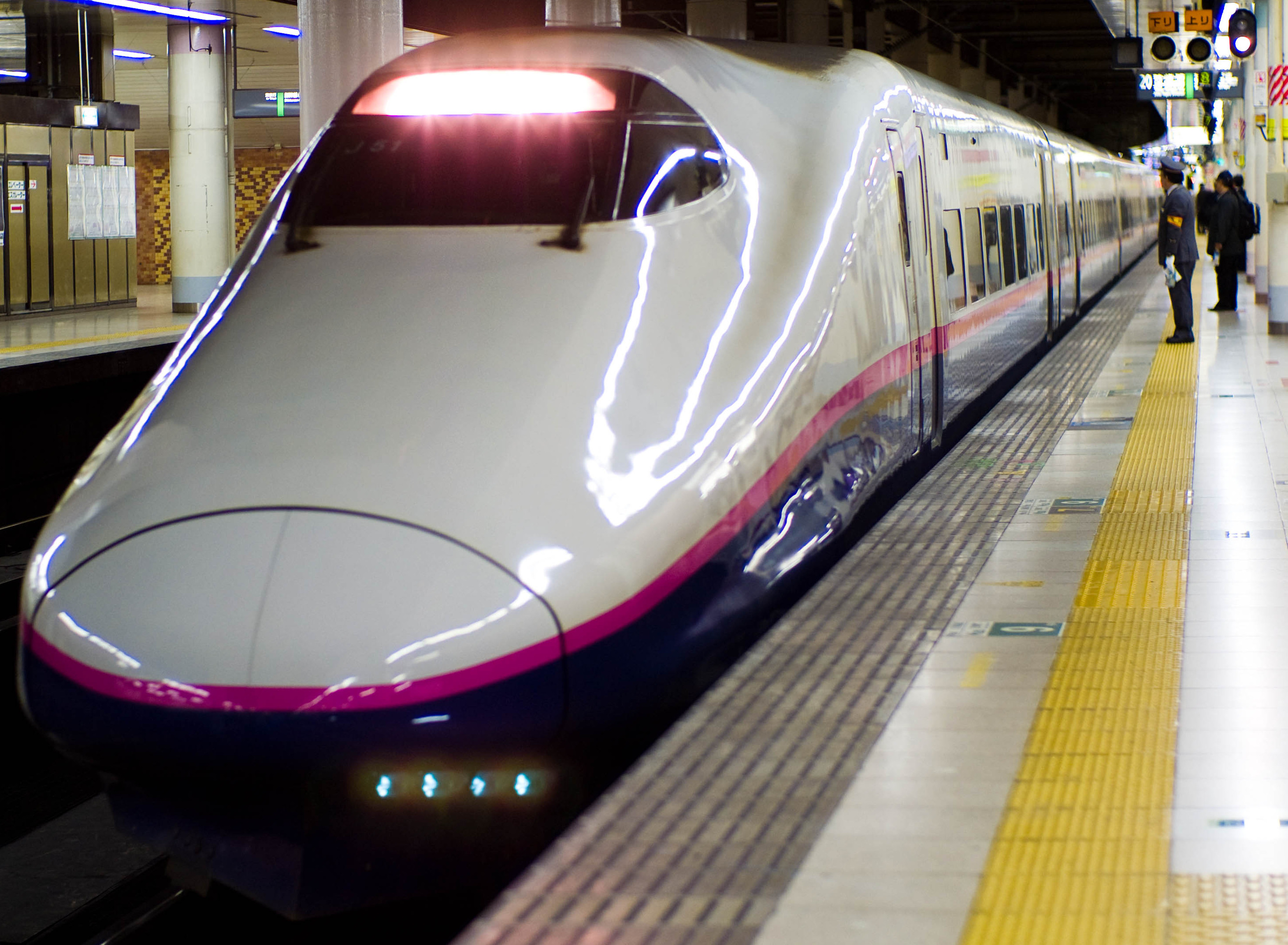 新干线e2系电力动车组