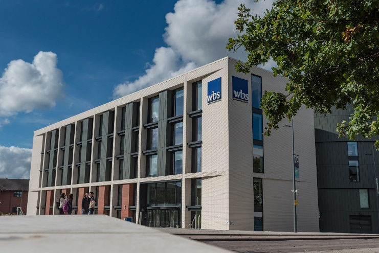  p>华威大学(the university of warwick),1965年创立于 a target="