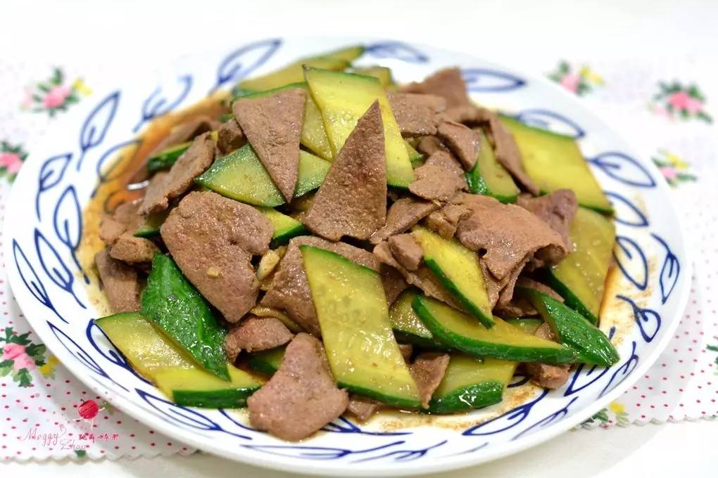 黄瓜拌猪肝