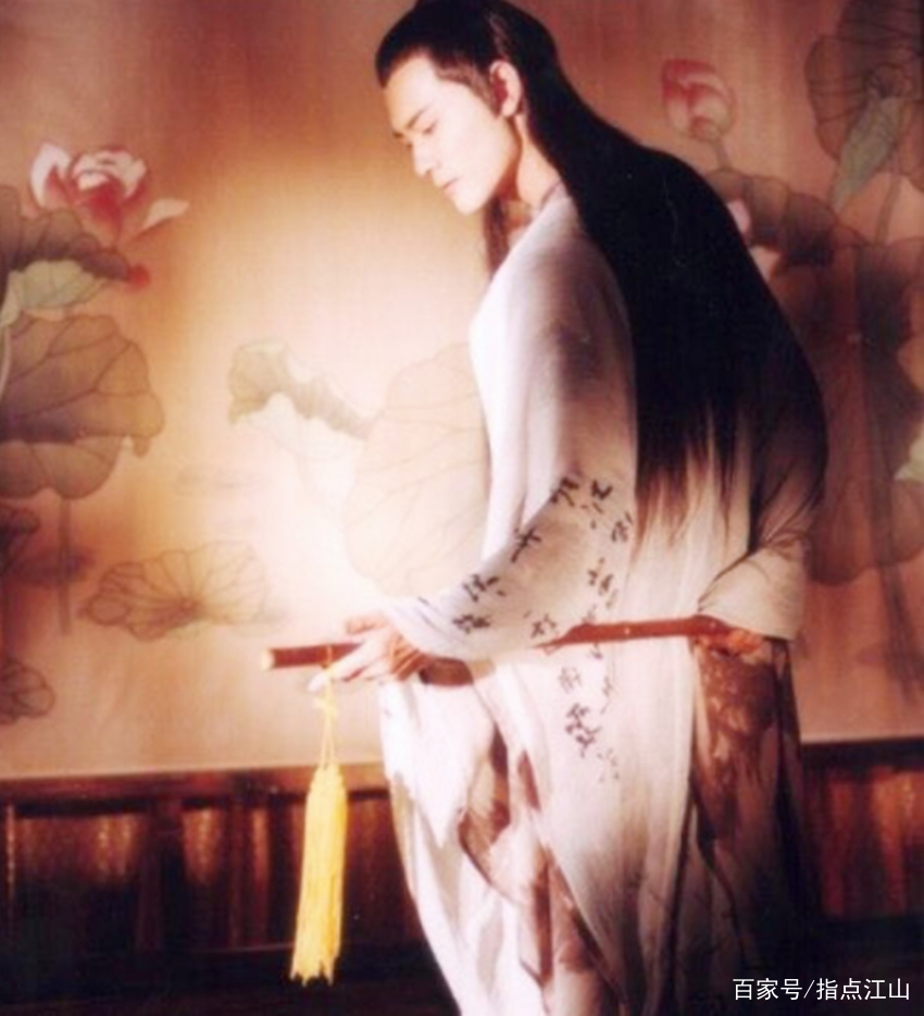 今天的“伪娘”文化，与古代这种畸形审美相比，算是小巫见大巫了_百科TA说