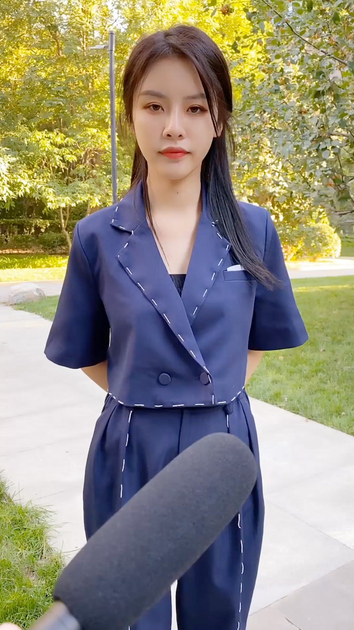  p data-id="thjduuxjwldw">祝晓晗,女,中国国