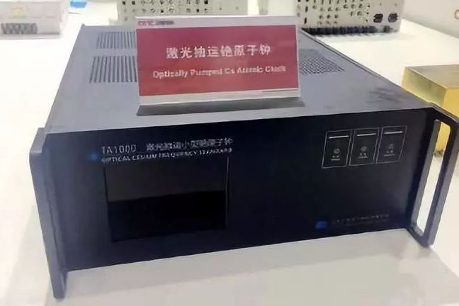 激光小型铯原子钟ta1000
