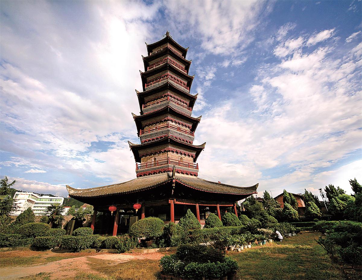  p>宝福院塔,又名宝福塔,位于 a target="_blank" href="/item/江西省