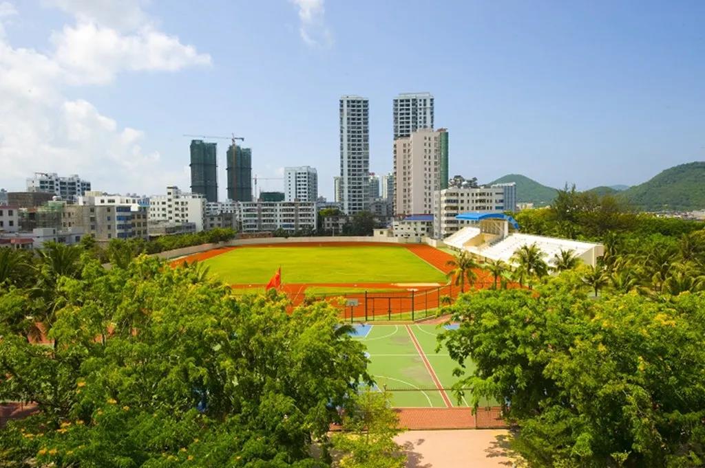 海南中学三亚学校