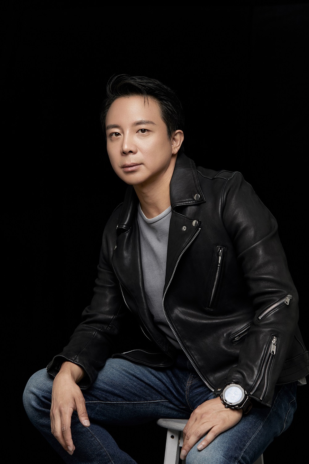  p data-id="gnwj9hk5n3">赵志刚,出生于北京市,中国内地男演员.