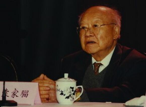  p>袁家骝 i>(luke chia-liu yuan,1912年4月5日—2003年2月11日) /i>