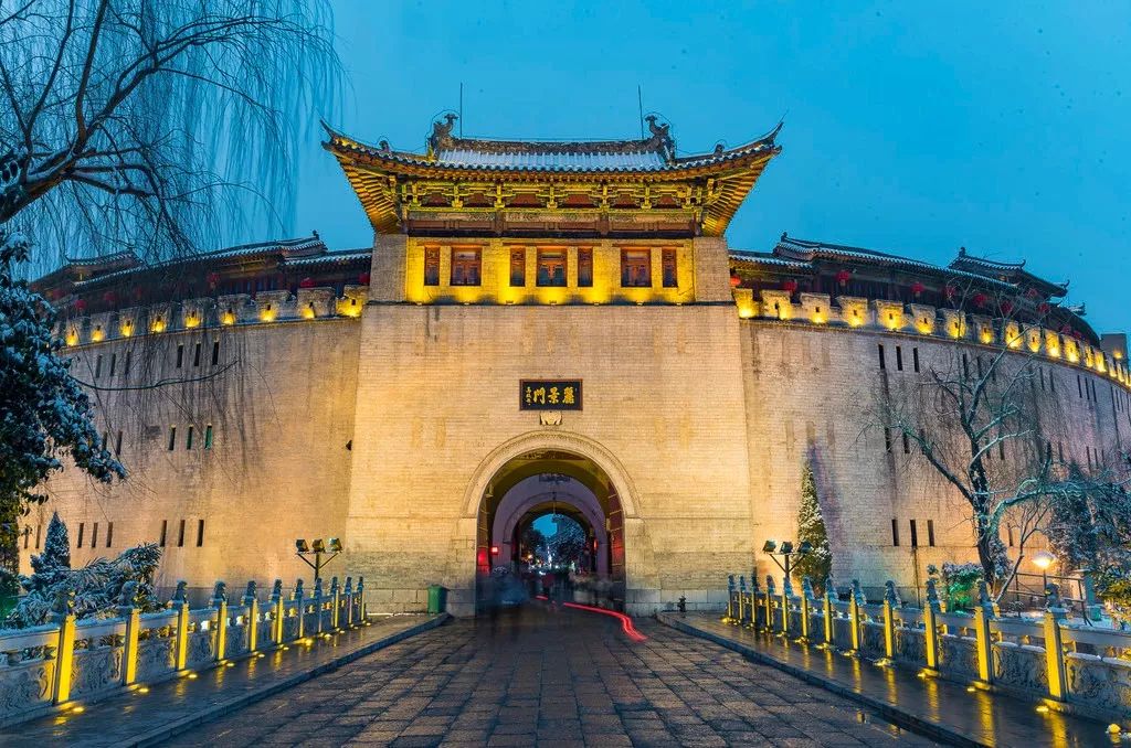  p data-id="go6ivzhasm">洛阳市,简称"洛",古称 a target="_blank"