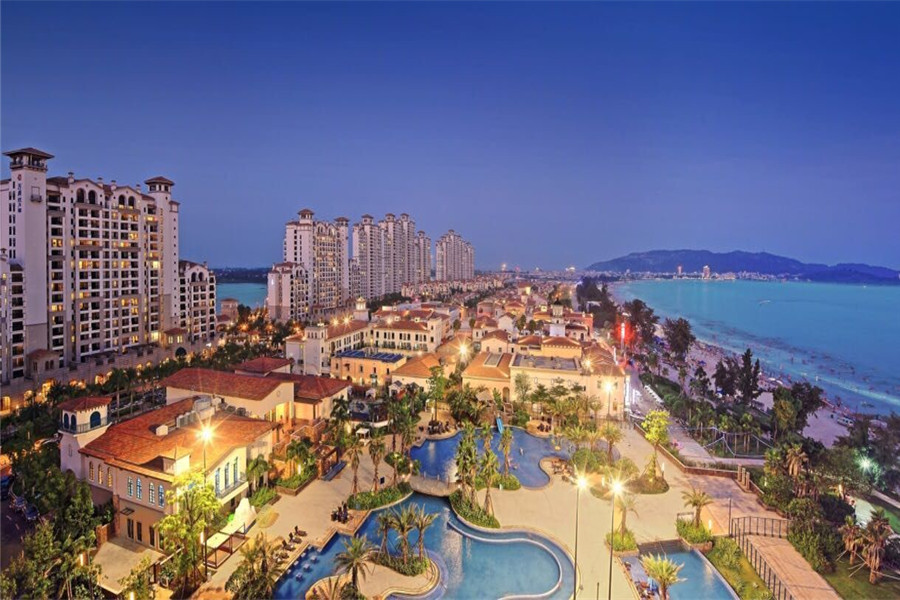  p>万科双月湾位于惠东平海双月湾度假区内,是万科打造的中国首个深海