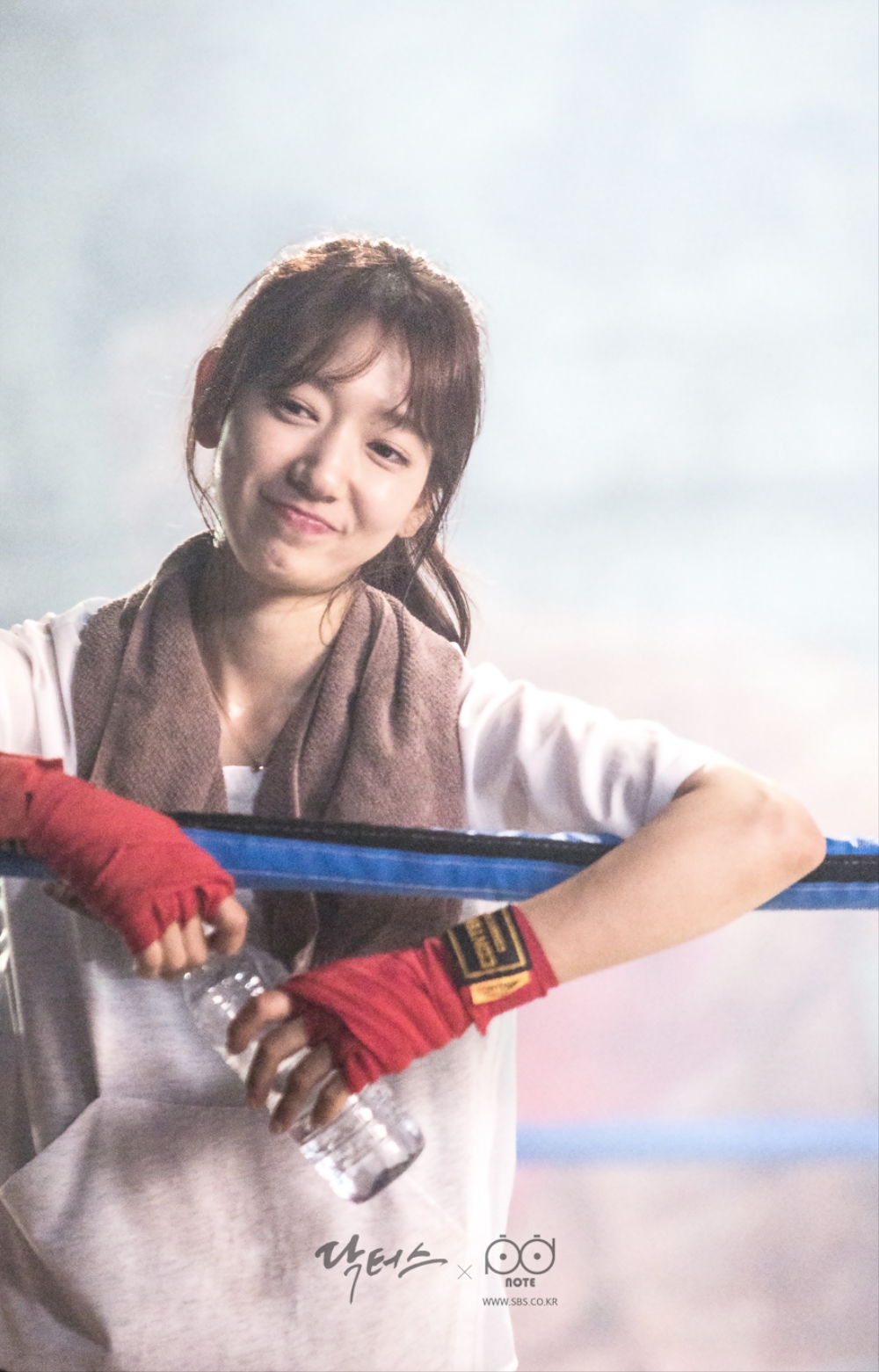 朴信惠 i>(         ,park shin hye) /i>,1990年2月18日出生于韩国