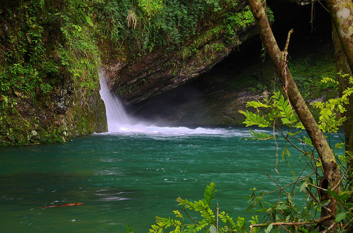  p data-id="gnawgqdj77">打鼓岭位于安徽省黄山市黟县美溪,宏潭,洪星