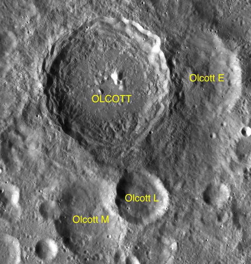 环形山 /b>(olcott)是 a target="_blank" href="/item/月球背面