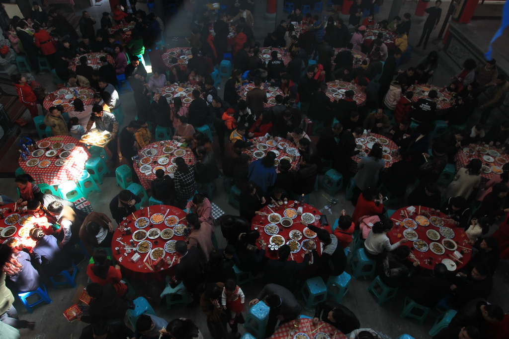  p>百家宴是独特又古老的传统 a href="#" data-lemmaid="9901668">