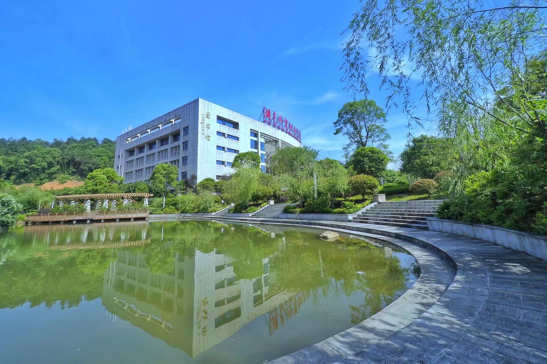 㶫óרҵ_㶫ѧóѧ_㶫óѧ