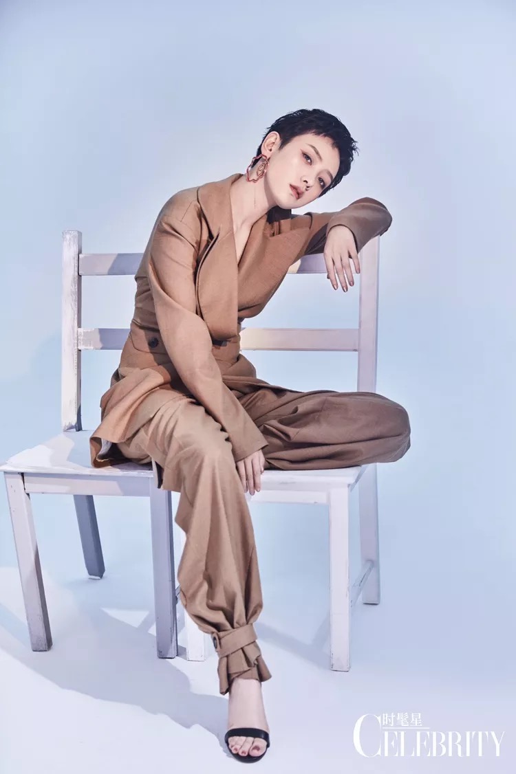 李晓峰主持人