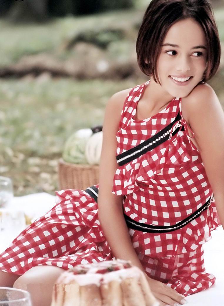  p>艾莉婕(alizée jacotey),1984年出生于 a target="_blank" href="