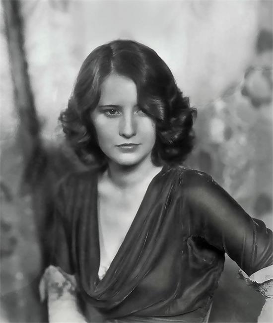 stanwyck,1907年7月16日—1990年1月20日),出生于美国纽约州布鲁克林