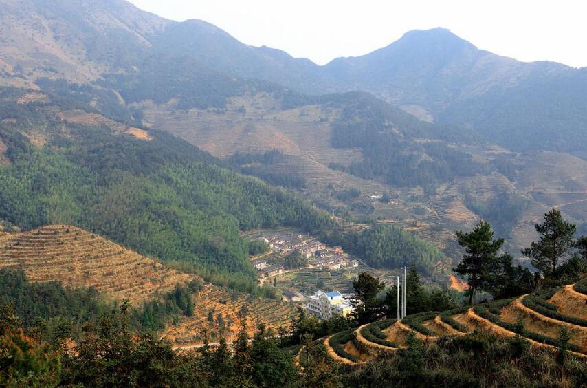 q524">大芹山,是位于 a target="_blank" href="/item/福建省/122534"