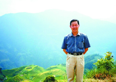  p>吴国荣,男,汉族,1954年生,山西万荣人.太原市委宣传部常务副部长.