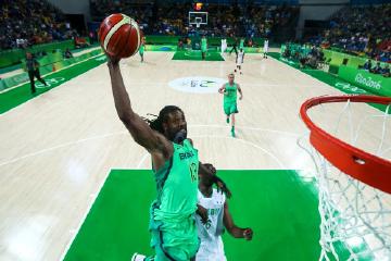  p>内内·希拉里奥( i>nenê hilário /i>) ,1982年9月13日出生于 a