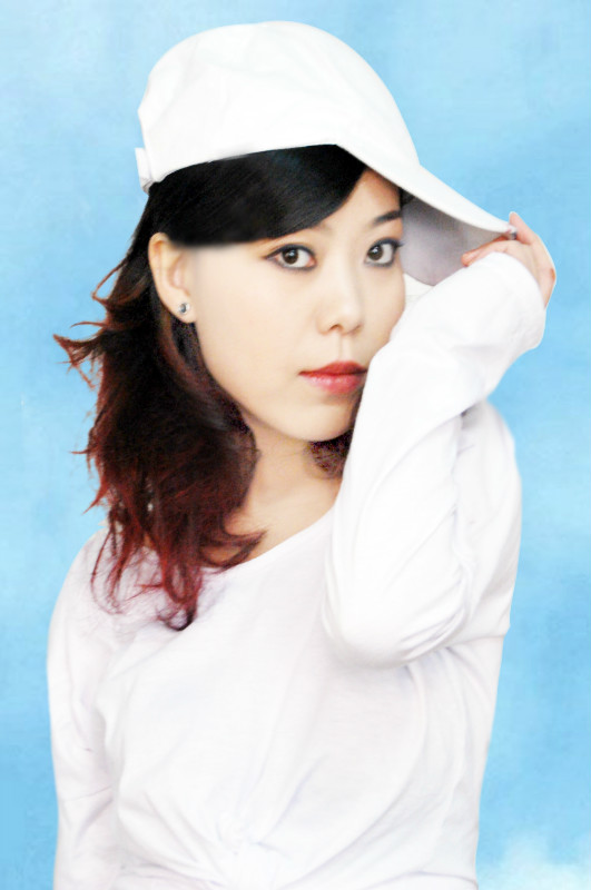  p>来自人文之都魅力吉林的新锐女歌手白晶,多才多