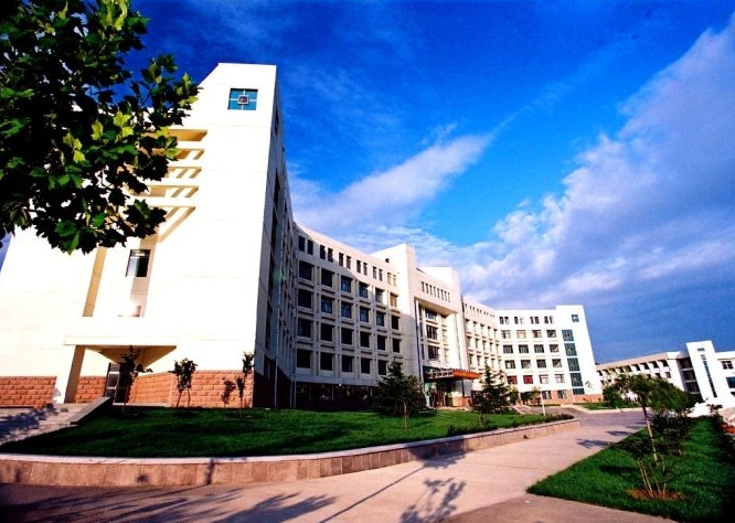 山东省泰安师范学校
