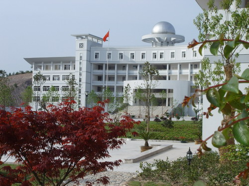 lemmaid="4387200">泰顺县第一中学 /a>,2009年12月更名)又称为泰一中