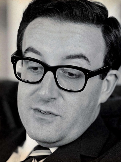  p>彼得·塞勒斯,1925年出生于英国汉普郡,喜剧演员.