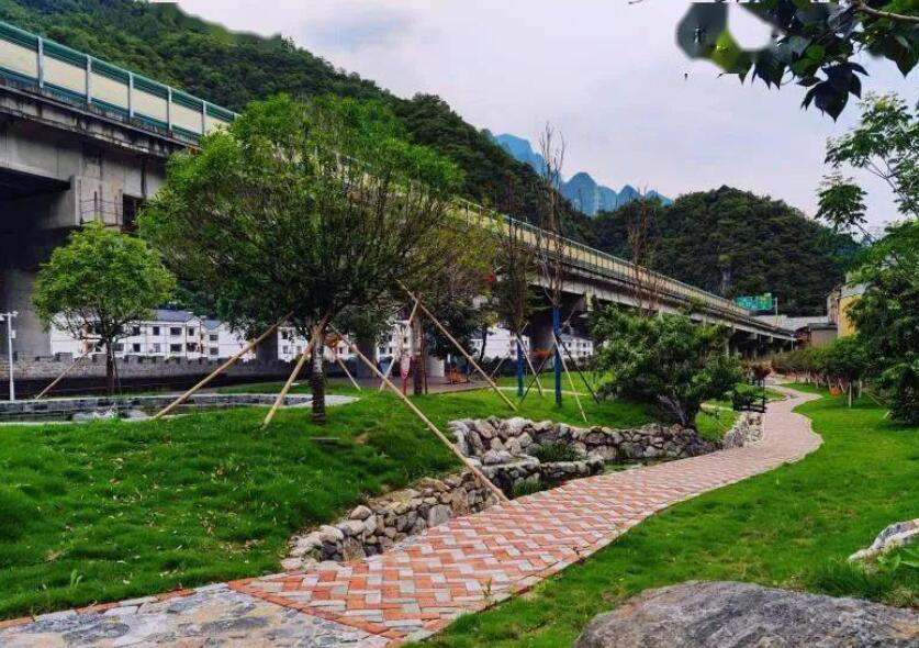  p>水月寺镇,隶属于湖北省宜昌市兴山县,地处 a target="_blank" href