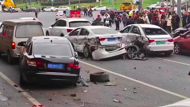  p data-id="twhbfgeiv2ns">2023年11月25日15时许,成都龙泉驿区成洛