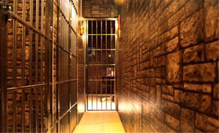 密室逃脱真人游戏