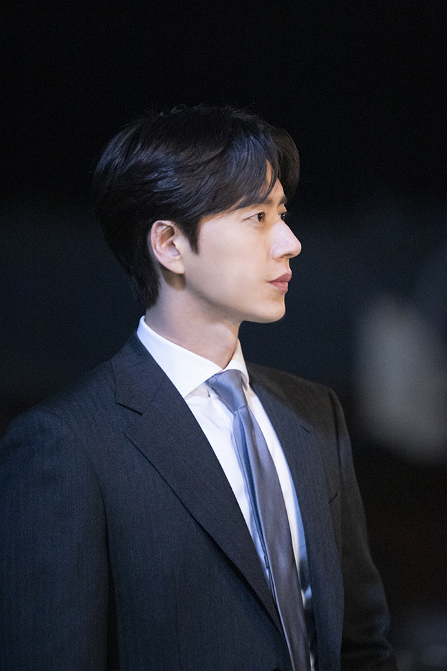  p data-id="gnta1nwdrl">朴海镇 i>(         ,park hae jin) /i>