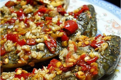 剁椒烧鲫鱼