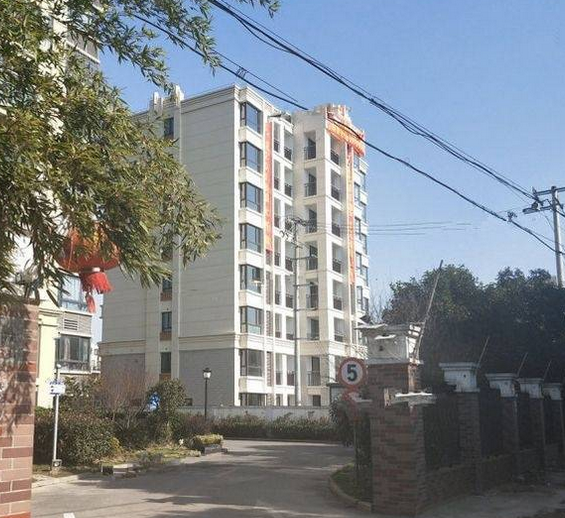  p>紫樱阁位于上海市青浦香花桥,由 a target="_blank" href="/item