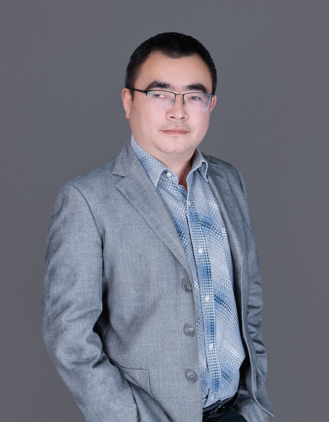 1993年6月毕业于 a target="_blank" href="/item/湖北民族学院