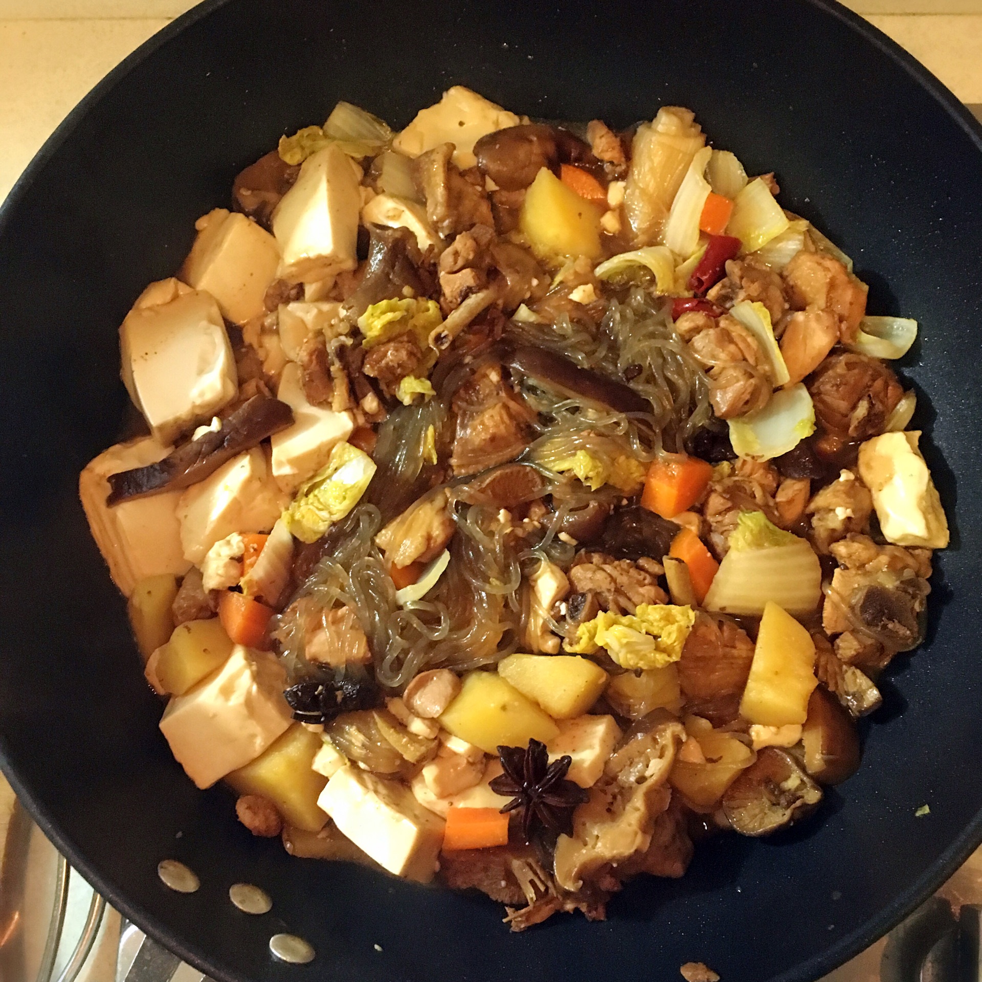  p data-id="go0jd0ablu">乱炖是比较普遍的家常 a target="_blank"