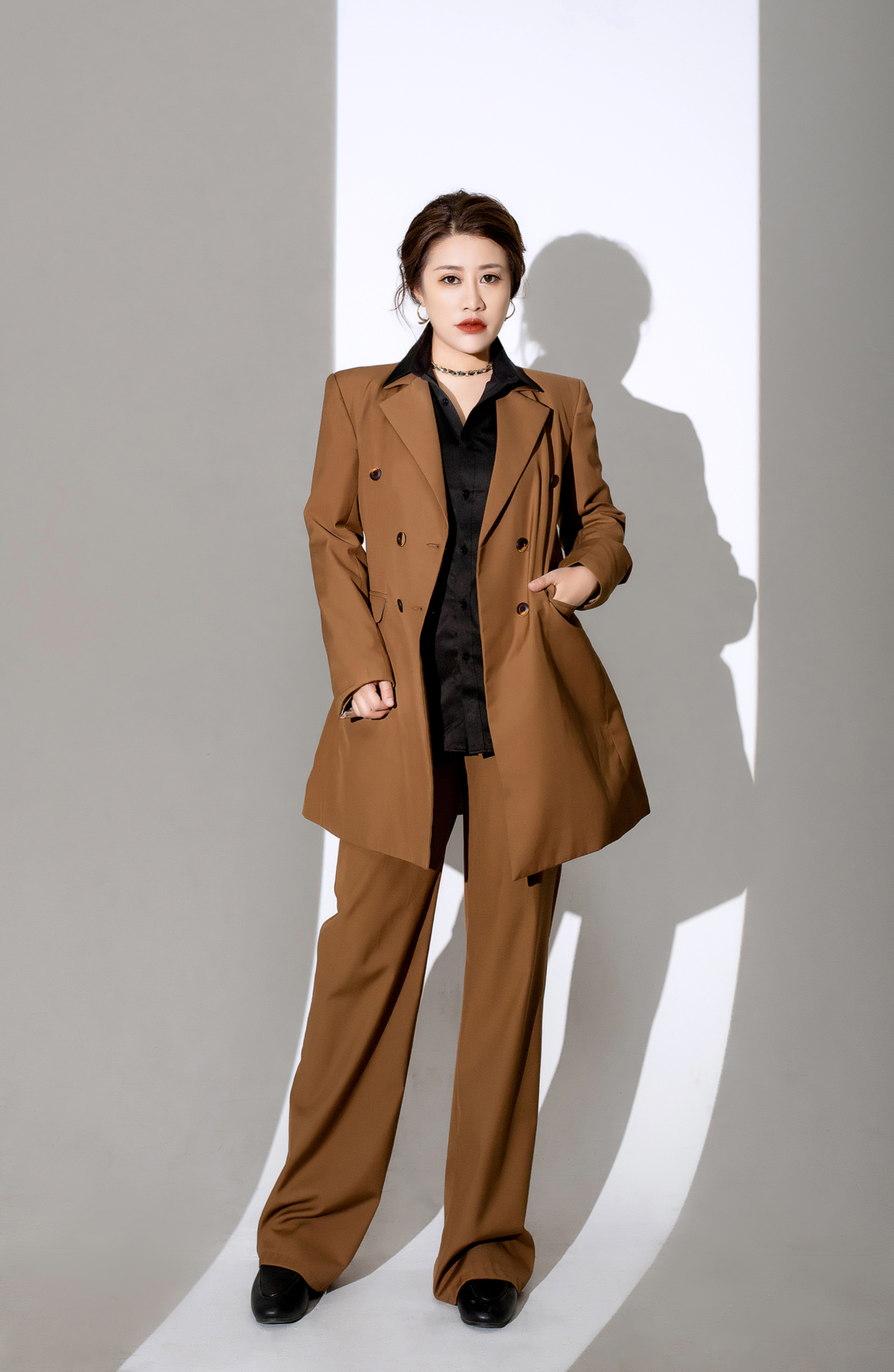 class="ref" data-ctrid="2hksmrk1zju">卢喃,新声代女歌手 /span> 