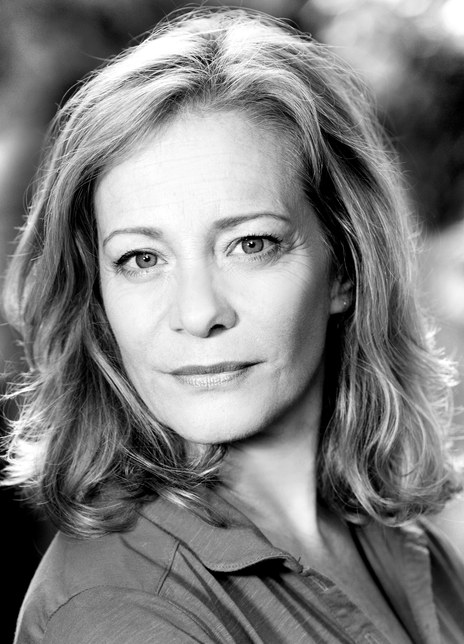 演员,2018年参演电影《网诱惊魂》,2017年参演电视剧《神探科莫兰》