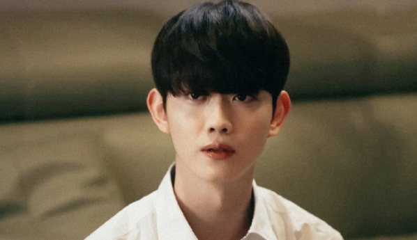  p>洪泰艺(         ),2000年4月15日出生,韩国儿童演员.