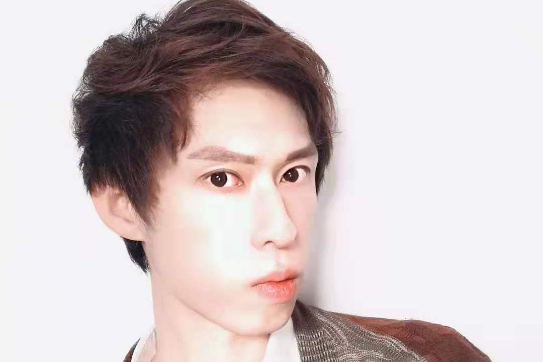  p>吴江,男, 首都师范大学教师. /p>