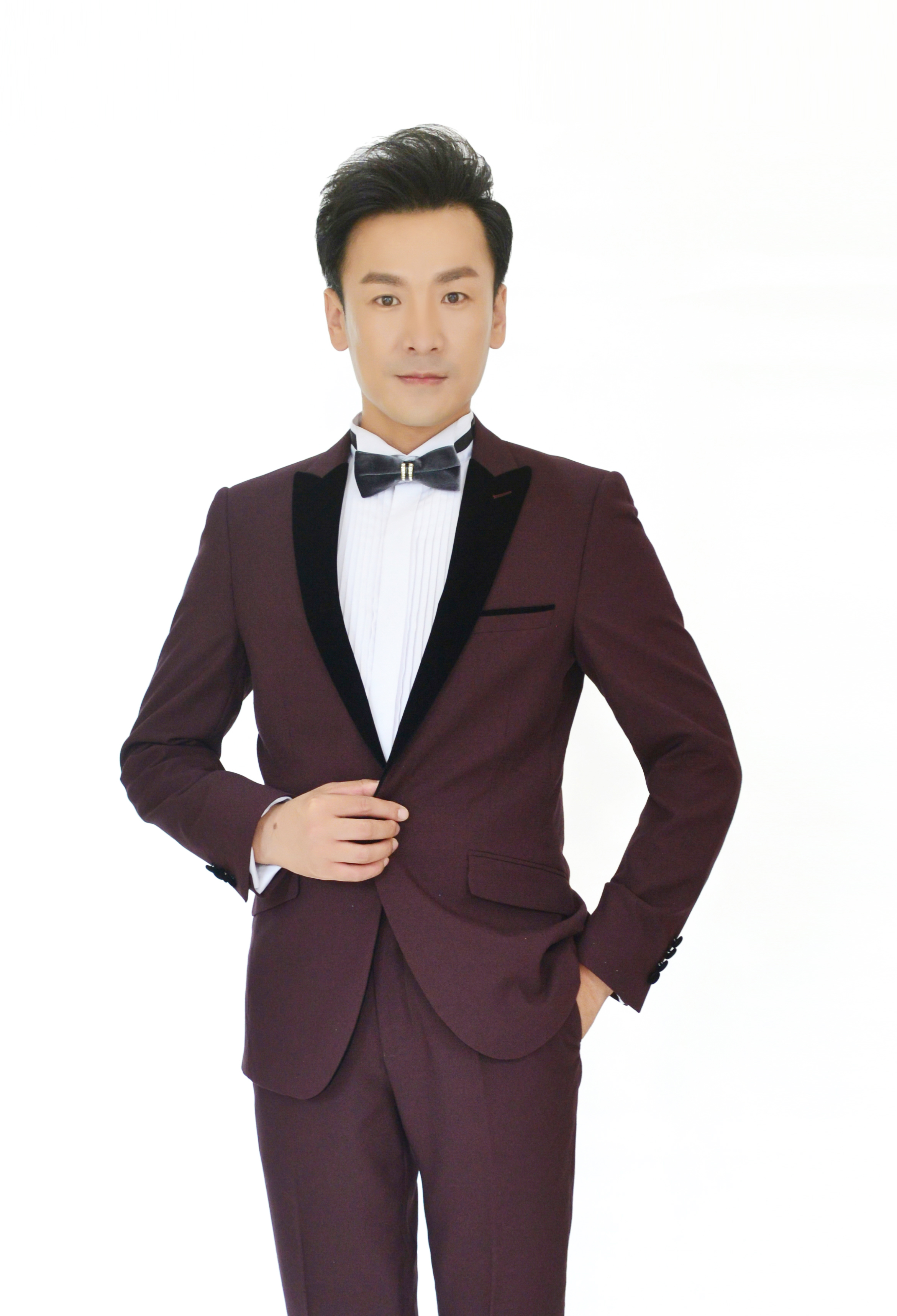  p data-id="gnbj7x3hu4">陈佳乐,擅长男女双声(反串)演唱,素有国内"