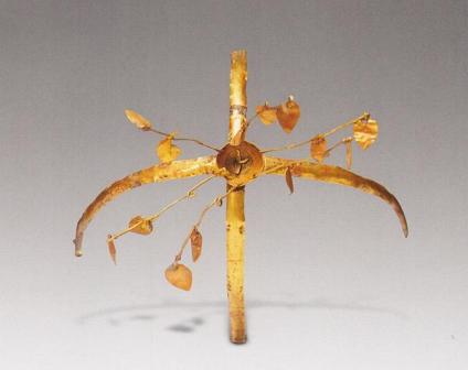 冯素弗墓出土金步摇冠