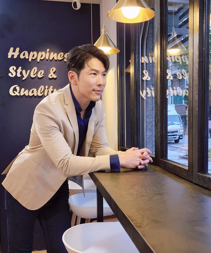  p>黄少祺(eric huang),原名黄铭良,1971年7月6日出生于台湾省,中国