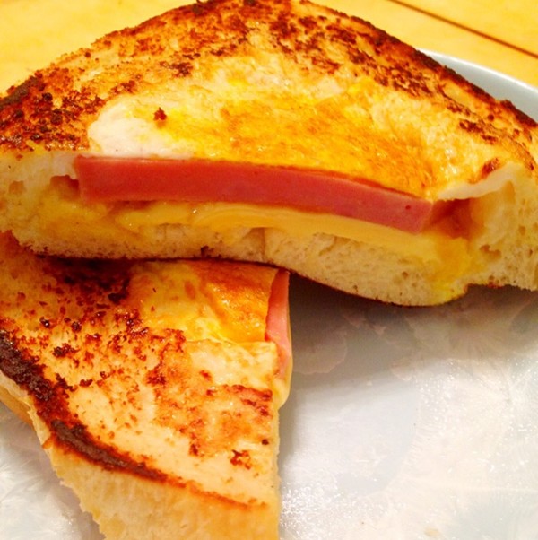 煎蛋吐司