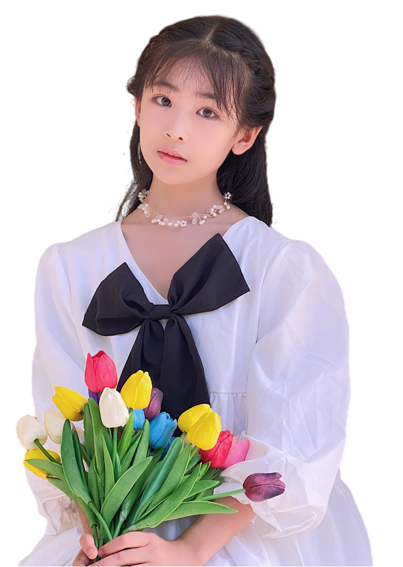 李熙媛,2009年12月17日出生于辽宁省沈阳市,中国内地女演员