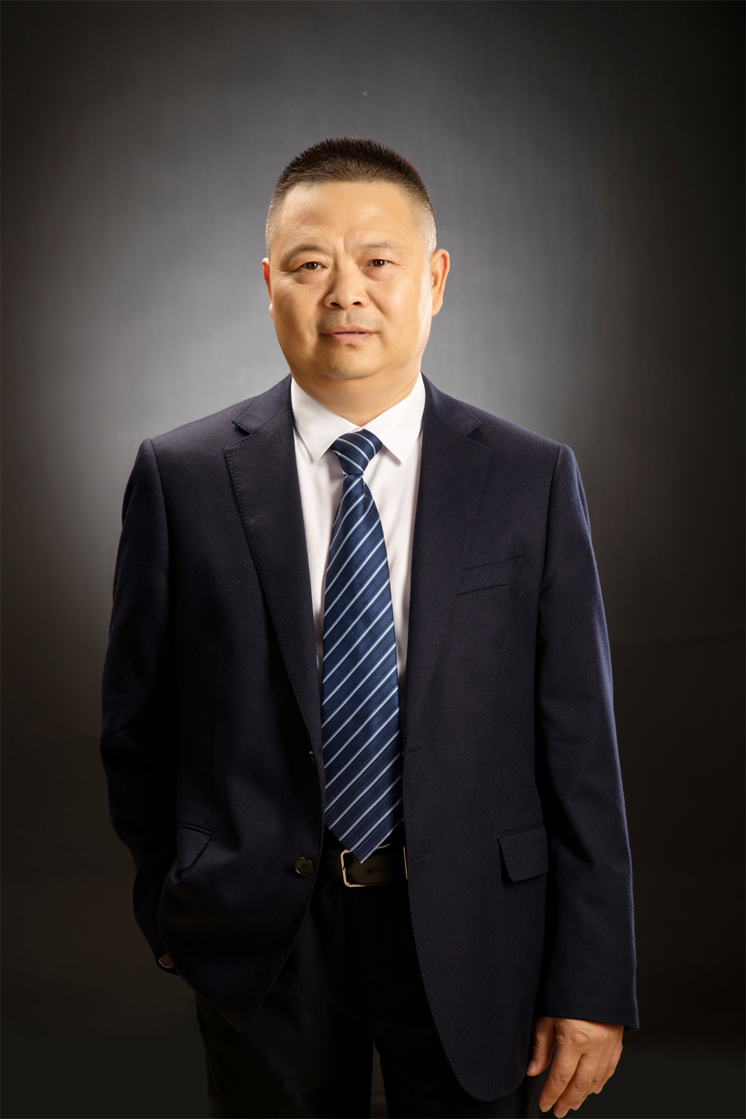 杜富杰