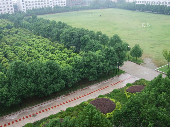 安吉上墅高级私立中学