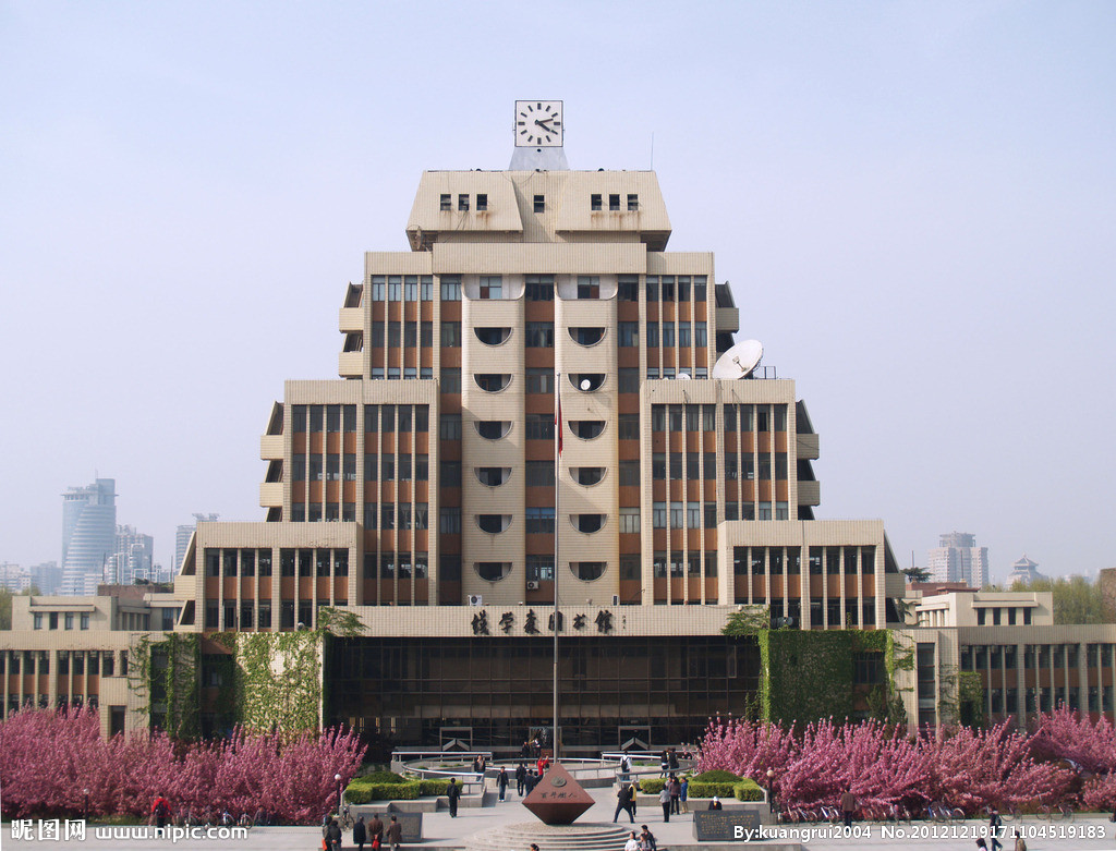 data-ctrid="t9dgwiefreoo">钱学森图书馆坐落在西安交通大学中心四大