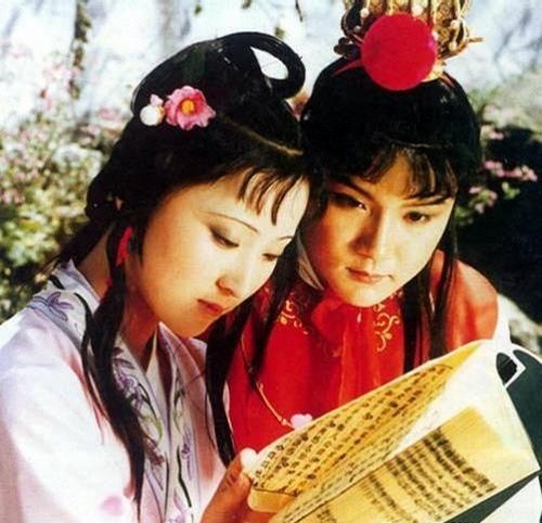  p>神瑛侍者是在《 a target="_blank" href="/item/红楼梦/15311"
